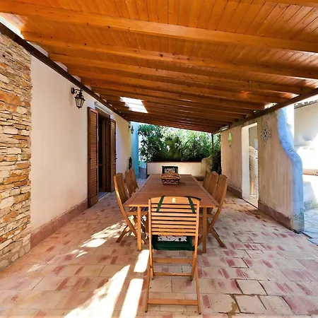 Equipped With Private Pool And Panoramic Sea Views Tonnara di Bonagia