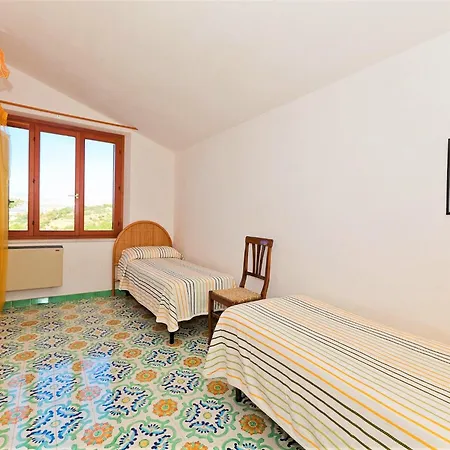 بيت للعطل Equipped With Private Pool And Panoramic Sea Views