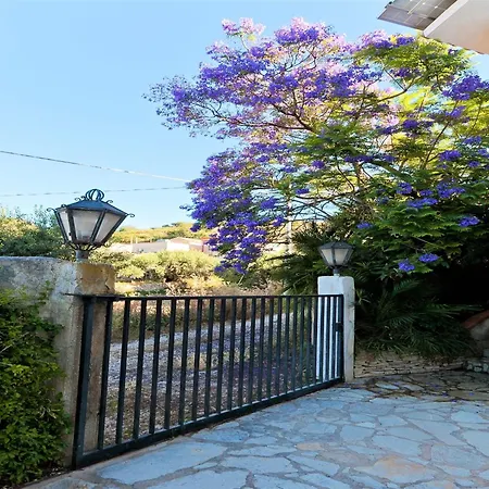 Equipped With Private Pool And Panoramic Sea Views Tonnara di Bonagia